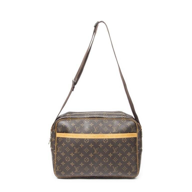 LOUIS VUITTON GM BROWN MONOGRAM REPORTER: *For ALTERNATIVE SHIPPING QUOTES, please visit www.dejavuauctionshipping.com* Louis Vuitton Reporter GM Brown Monogram Canvas Golden Brass * COLOR: Brown * PRODUCTION CODE: SP1020 (Dec 2000) * INCLUDE