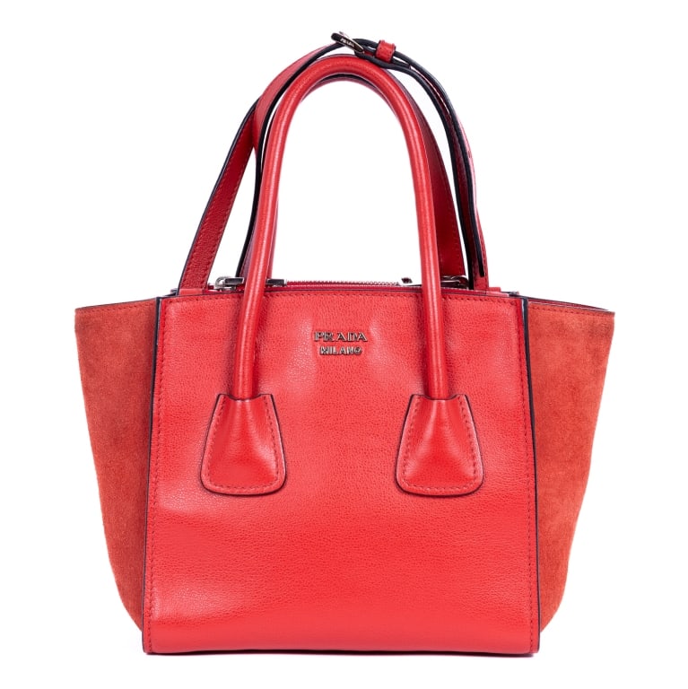 PRADA TOP HANDLE TOTE RED GLAZED CALFSKIN LEATHER: *For ALTERNATIVE SHIPPING QUOTES, please visit www.dejavuauctionshipping.com* Prada Top Handle Tote Red Glazed Calfskin Leather Silver * COLOR: Red * PRODUCTION CODE: 1BA025 / 117/C * INCLUDED: Strap,