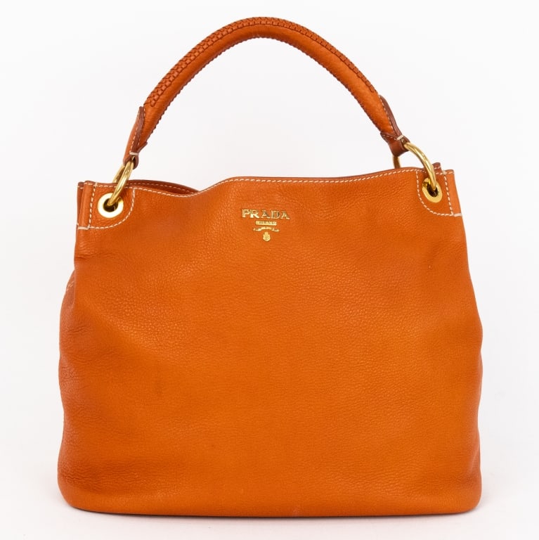 PRADA SABBIA GOLD VITELLO DAINO LEATHER HOBO: *For ALTERNATIVE SHIPPING QUOTES, please visit www.dejavuauctionshipping.com* Prada Sabbia Hobo Gold Vitello Daino Leather Gold * COLOR: Gold * PRODUCTION CODE: BR4712 / 165 * INCLUDED: Authenticity C