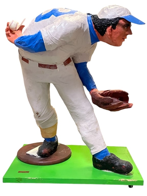 4FT GINO BEUTH OVERSIZED BASEBALL PLAYER SCULPTURE (1 of 14)