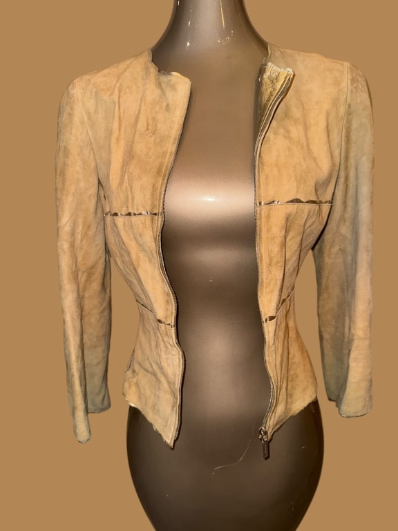 VINTAGE CHANEL ZIP UP BEIGE SUEDE JACKET SZ 36 (1 of 4)