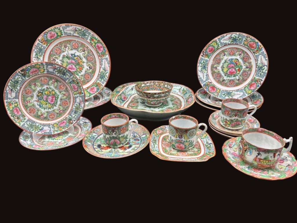 CHINESE ROSE MEDALLION PORCELAIN TEA AND LUNCHEON (1 of 7)