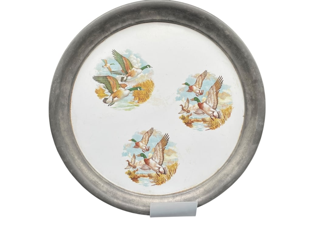 VINTAGE PEWTER-RIMMED TRAY WITH FLYING DUCK MOTIF (1 of 3)