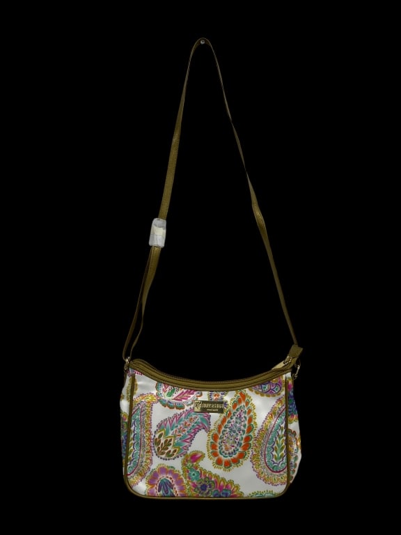 ANUSCHKA "THE WANDERLUST" PAISLEY SHOULDER BAG: ANUSCHKA "THE WANDERLUST" PAISLEY SHOULDER BAGTHIS VIBRANT AND STYLISH SHOULDER BAG IS PART OF THE EXCLUSIVE WANDERLUST FABRIC COLLECTION BY ANUSCHKA. THE BAG IS CRAFTED FROM DURABLE PRINTED FABRIC