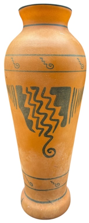 SOUTHWESTERN STYLE TERRACOTTA POTTERY VASE: SOUTHWESTERN STYLE TERRACOTTA POTTERY VASE THIS STRIKING DECORATIVE VASE FEATURES A CLASSIC SOUTHWESTERN OR NATIVE AMERICAN-INSPIRED AESTHETIC. THE PIECE IS CRAFTED FROM EARTHY TERRACOTTA WITH A MATTE