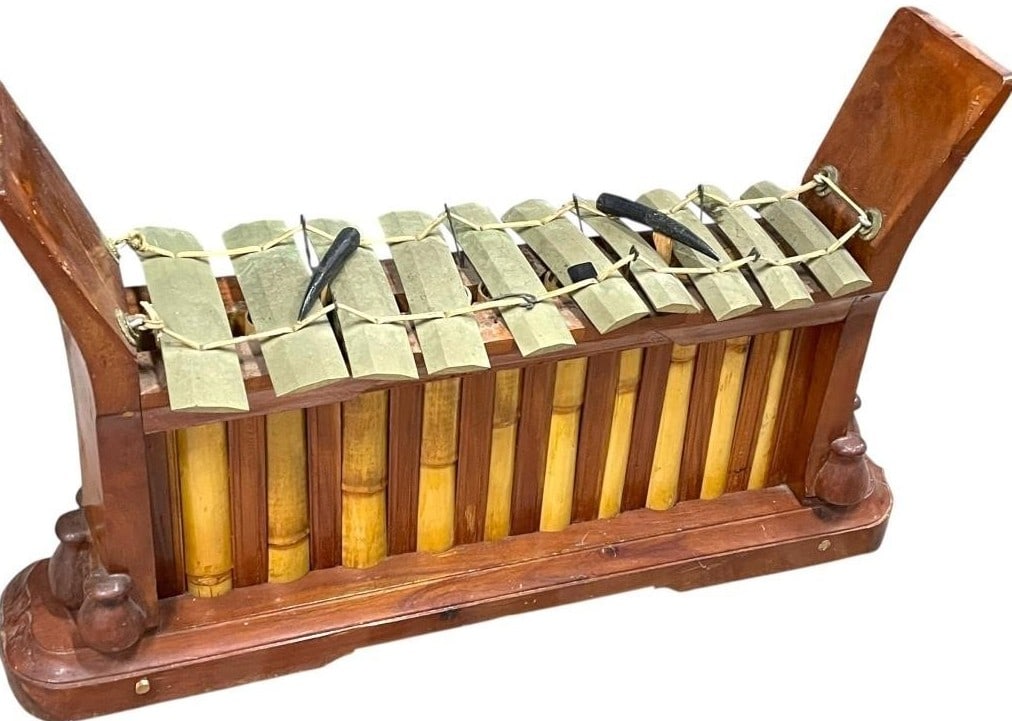 BALINESE GAMELAN GANGSA KANTILAN XYLOPHONE (1 of 8)
