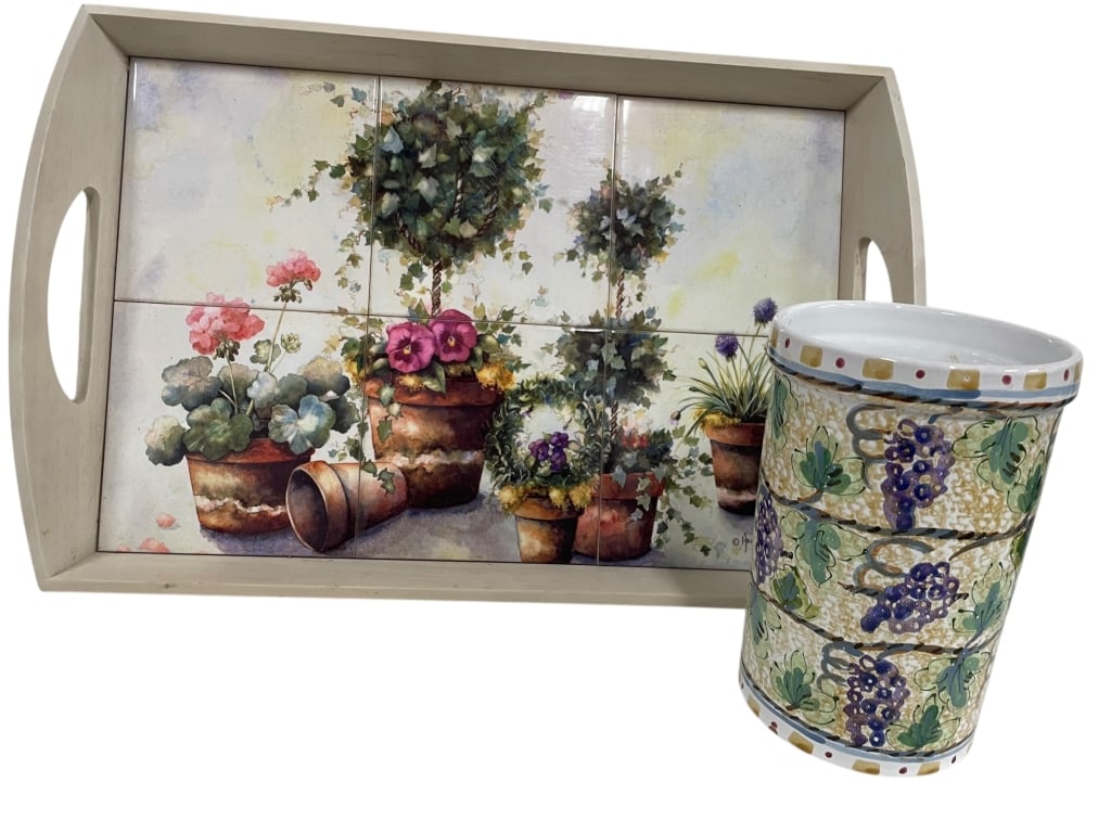 HANDPAINTED VITAGE TRAY AND ICE BUCKET: HANDPAINTED VITAGE TRAY AND ICE BUCKET -To schedule a pick up please go to DeJaVUAuctionShiipping.com.By bidding on this item, I agree to abide by the Terms and Conditions of the auction.