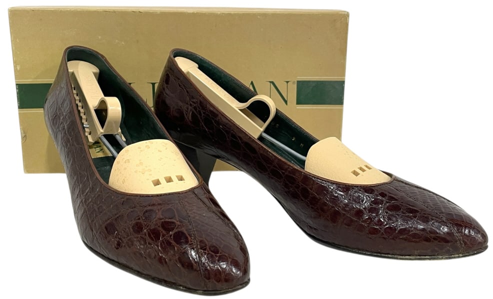 COLE HAAN BROWN CROC LEATHER PUMPS SZ 9 (1 of 1)