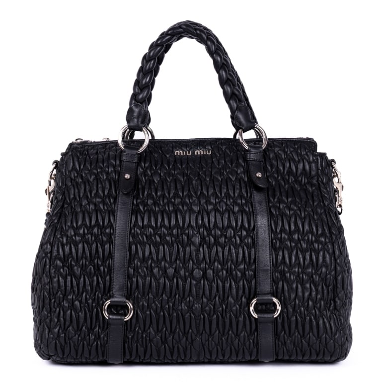 MIU MIU CLOQUET NAPPA SHOPPING TOTE BLACK MATELAS: *For ALTERNATIVE SHIPPING QUOTES, please visit www.dejavuauctionshipping.com* Miu Miu Cloquet Nappa Shopping Tote Black Matelasse Leather Silver * COLOR: Black * PRODUCTION CODE: RN0652 / 197 * INCLUD