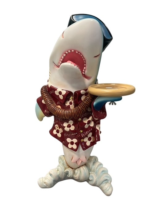 WILD HAWAIIAN SHIRT DECKED SHARK BUTLER STATUE 24" (1 of 7)