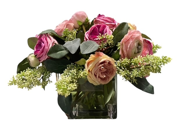 BEAUTIFUL PINK REDS FAUX ROSES CLUSTER RESIN VASE (1 of 6)