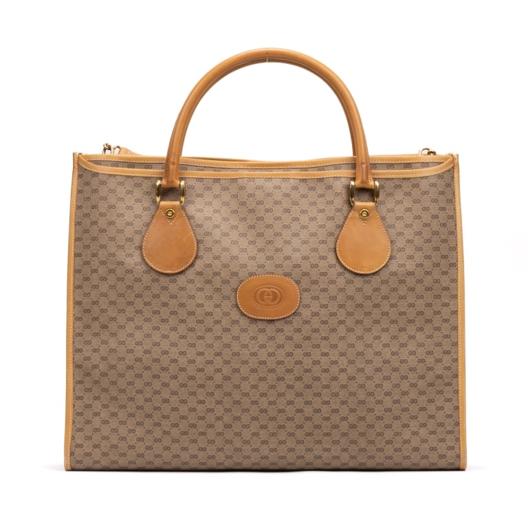 GUCCI VINTAGE TOTE LARGE BEIGE MICRO GUCCISSIMA: *For ALTERNATIVE SHIPPING QUOTES, please visit www.dejavuauctionshipping.com* Gucci Vintage Tote Large Beige Microguccissima Canvas Gold * COLOR: Beige * PRODUCTION CODE: 002-904-0556 * INCLUDED: Stra