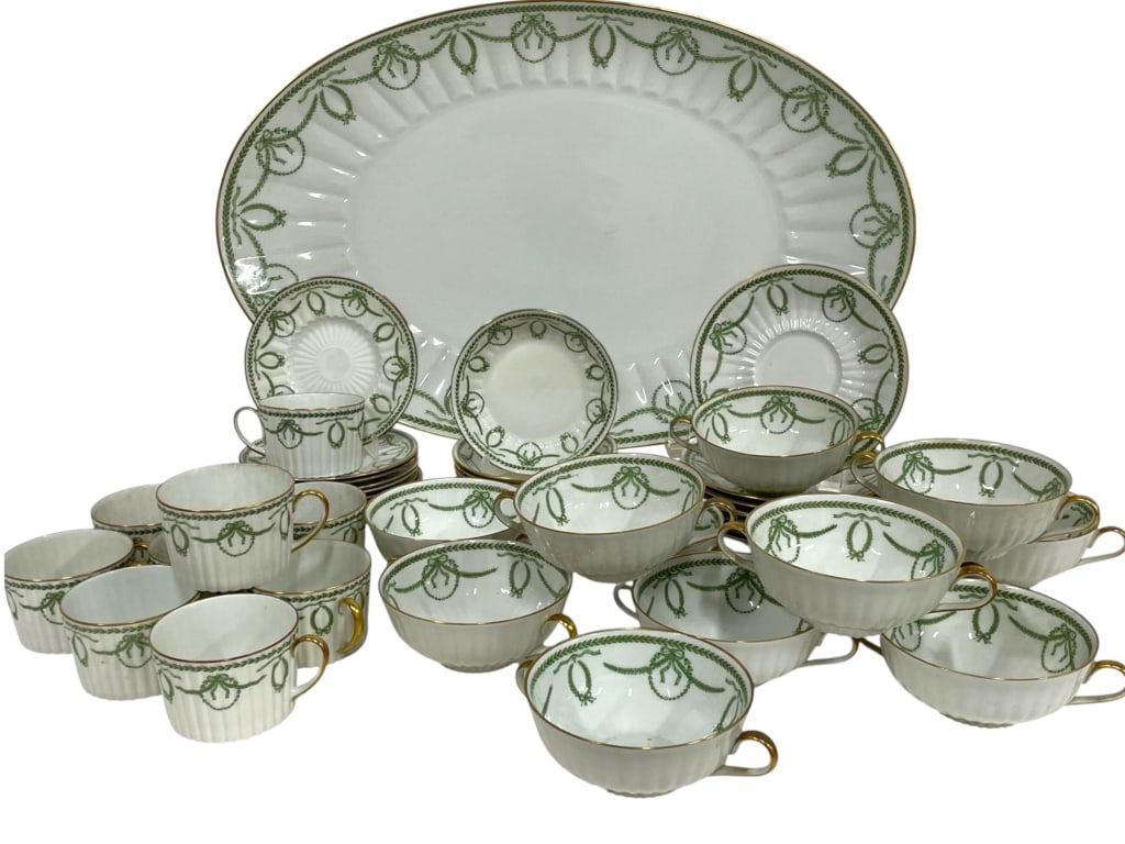 47 PC ROYAL LIMOGES CHEVERNY DINNERWARE: *for competitive shipping options please go to www.dejavuauctionshipping.com -ROYAL LIMOGES CHEVERNY FRANCE PORCELAIN SERVICE LOT -Elegant and refined Royal Limoges Cheverny pattern porcelain service