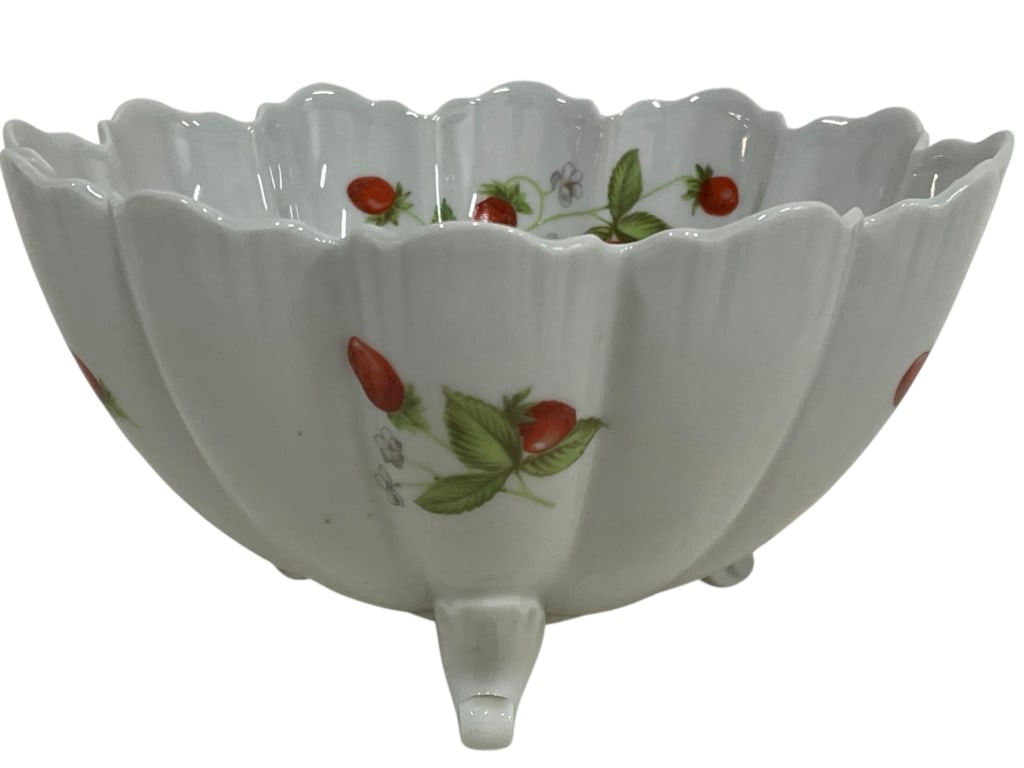 LIMOGES CADEAUX STRAWBERRY PORCELAIN BOWL 8": *for alternative shipping options please go to www.dejavuauctionshipping.com -LIMOGES CADEAUX STRAWBERRY MOTIF PORCELAIN FOOTED BOWL 4" H X 8" -Elegant Limoges Cadeaux porcelain footed bowl featuring
