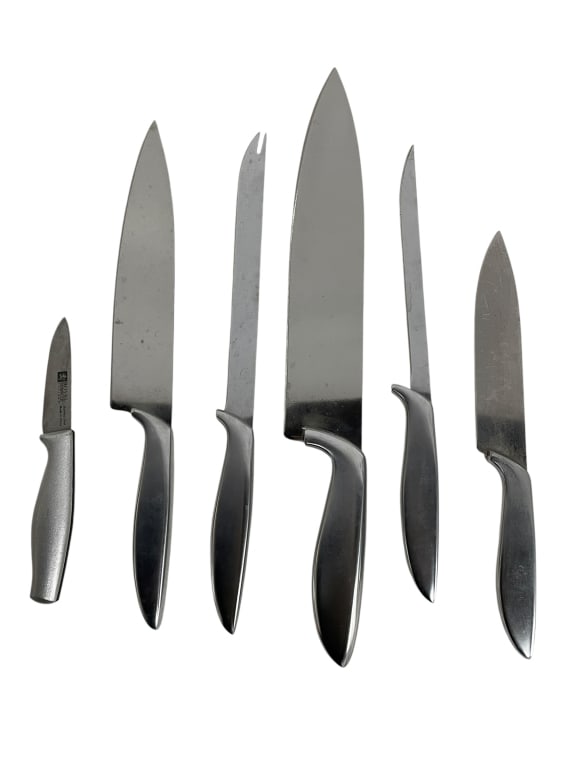 5 GERBER KITCHEN KNIVES , ROYAL NORFOLK PAIRING: *for alternative shipping options please go to www.dejavuauctionshipping.com -SET OF 5 GERBER STAINLESS STEEL KITCHEN KNIVES AND 1 ROYAL NORFOLK PARING KNIFE -Assorted lot of six kitchen knives includ