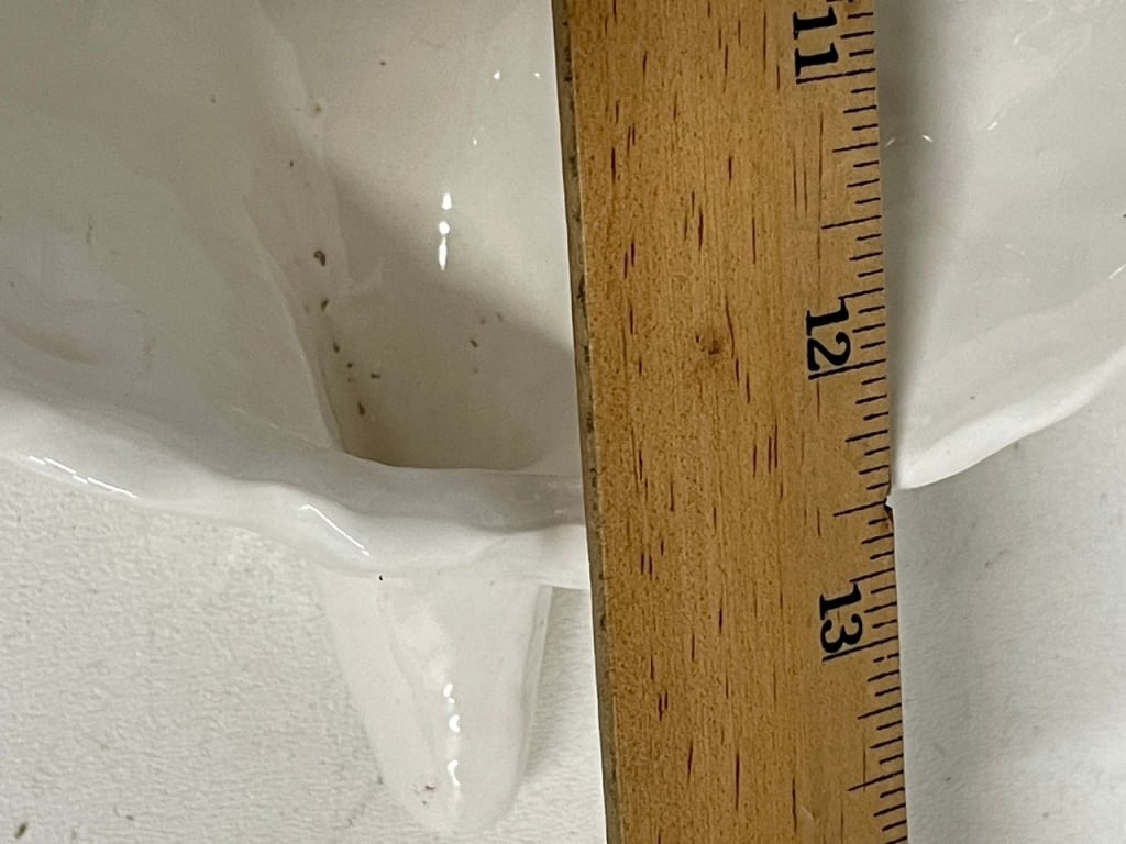 WHITE CERAMIC TURTLE FORM PLANTER 13" - 8