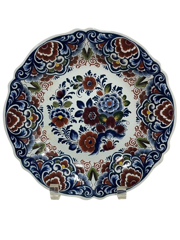 DELFT HOLLAND HAND-PAINTED POLYCHROME FLORAL PLATE (1 of 5)