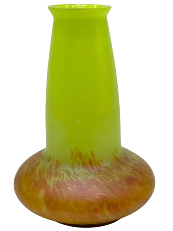 LOETZ STYLE CONTINENTAL ART GLASS VASE 10" (1 of 7)