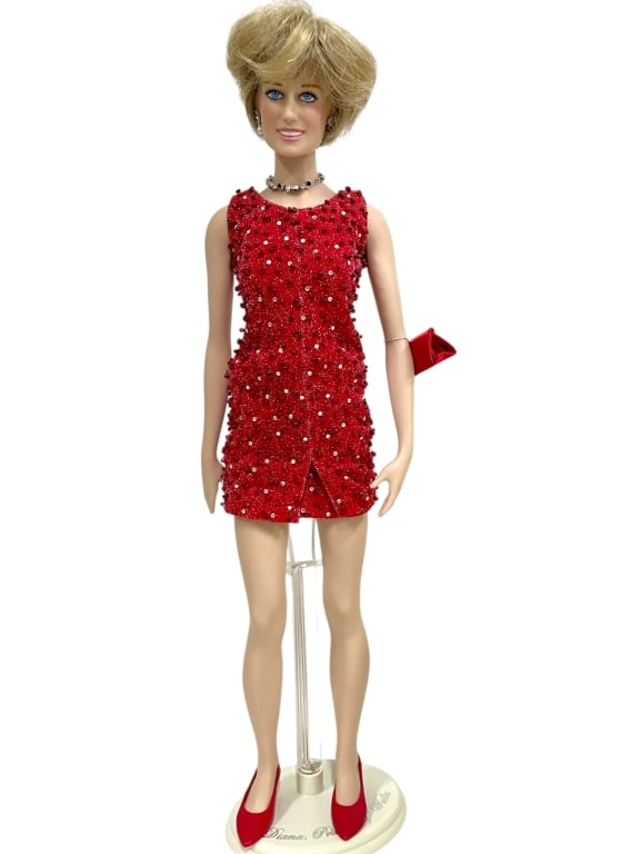 PRINCESS DIANA PRINCESS OF HEARTS DOLL 16" (1 of 8)