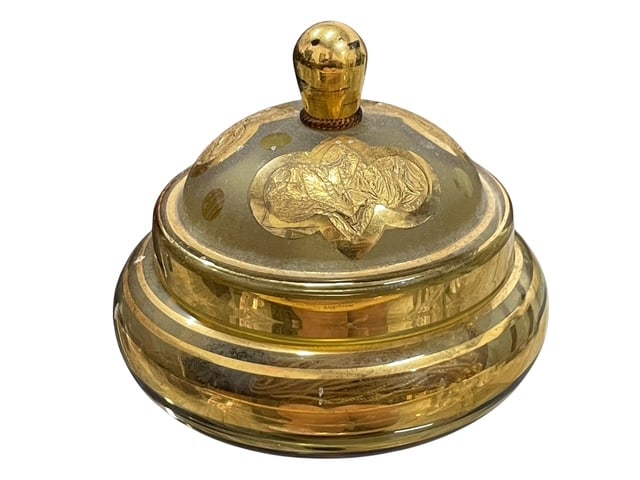 ANTIQUE TURKISH TOMBAK LID DISH GILDED "SAHAN" 4"D: This item is an antique Turkish Tombak lidded dish, likely dating from the 19th or early 20th century, which is made of gilded metal or brass. Design: Features a domed lid decorated with etched floral