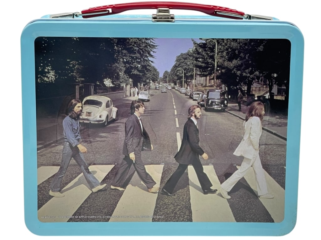 1999 OFFICIALLY LICENSED THE BEATLES ABBEY (1 of 5)