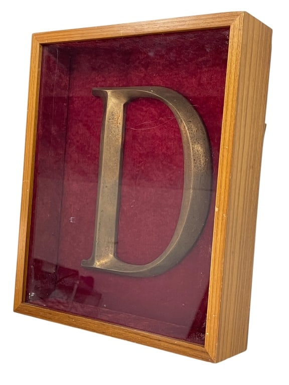 CBS HEADQUARTERS COMMEMORATIVE LETTER SHADOW BOX Y (1 of 5)