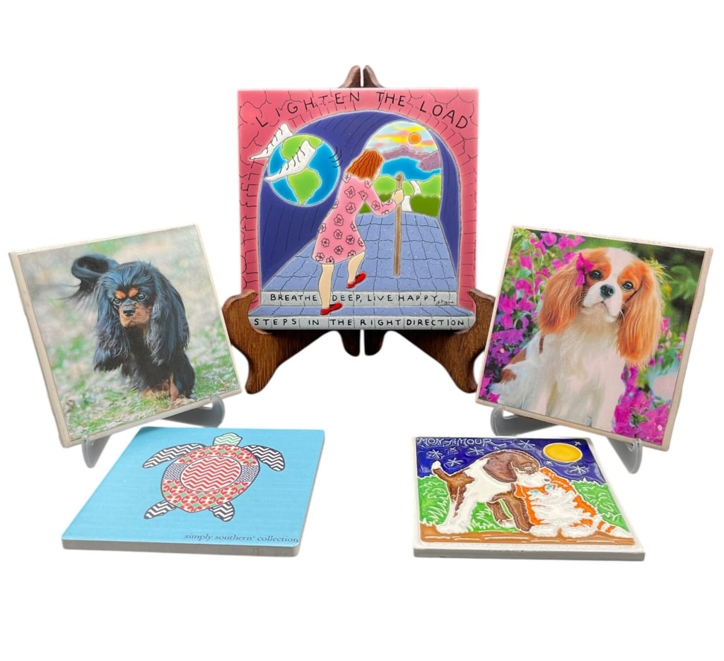 LOT OF 5 DECORATIVE ART & DOG THEME CERAMIC TILES (1 of 6)