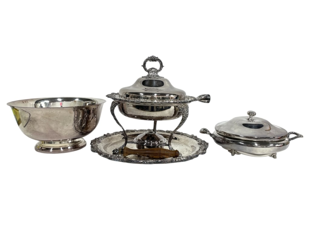 LOT OF VINTAGE SILVERPLATE SERVING PIECES (1 of 10)