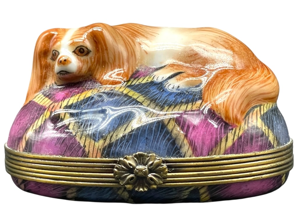 LIMOGES CAVALIER KING CHARLES TRINKET BOX 3": *for alternative shipping options please go to www.dejavuauctionshipping.com -LIMOGES FRANCE HAND-PAINTED CAVALIER KING CHARLES TRINKET BOX -Charming and highly collectible Limoges porcelain trinket b