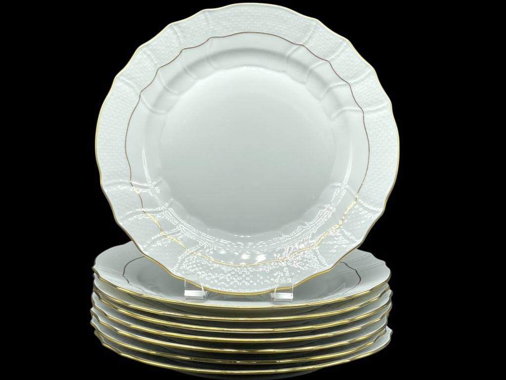 8 HEREND GOLDEN EDGE PORCELAIN DINNER PLATES 10" (1 of 7)