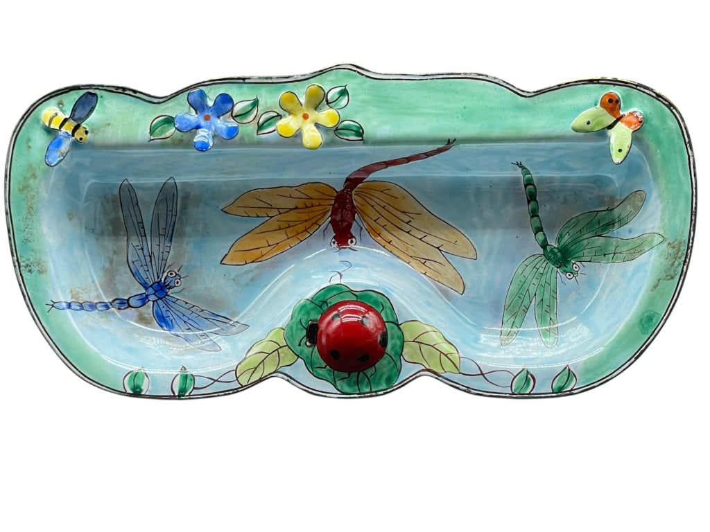 KELVIN CHEN DRAGONFLIES EYEGLASS HOLDER W BOX: *for alternative shipping options please go to www.dejavuauctionshipping.com -KELVIN CHEN “DRAGONFLIES” ENAMELED EYEGLASS HOLDER TRAY WITH BOX -Whimsical and finely detailed Kelvin Chen enamel