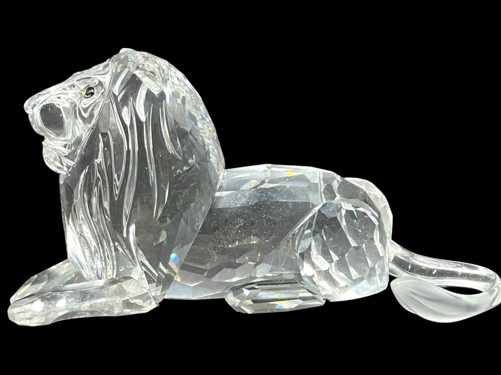 SWAROVSKI CRYSTAL LION FIGURINE W BOX 5" (1 of 8)