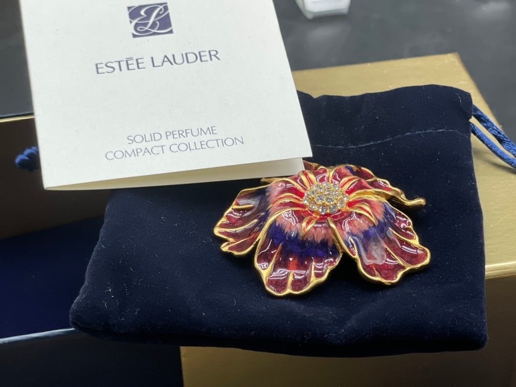 NIB ESTEE LAUDER SENSUOUS SOLID PERFUME COMPACT - 6