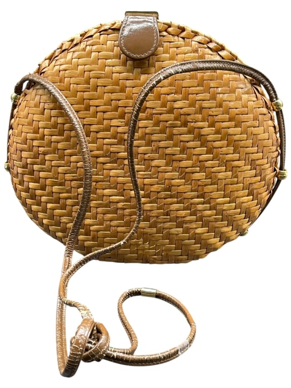 ITALY ROUND WOVEN RATTAN CROSSBODY BAG (1 of 7)