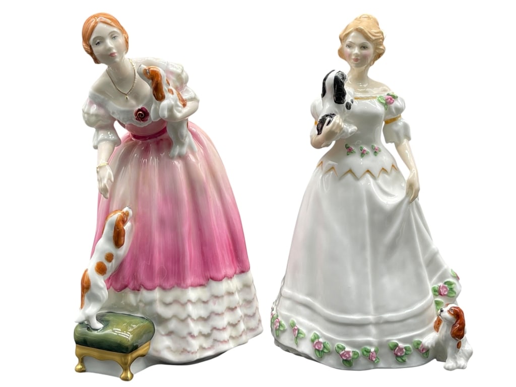 PAIR OF ROYAL DOULTON QUEENS OF THE REALM: For ALTERNATE shipping quote or LOCAL PICK-UP DETAILS, please visit dejavuauctionshipping.com ROYAL DOULTON QUEENS OF THE REALM QUEEN VICTORIA HN3125 FIGURINE Fine Royal Doulton porcelain figurine tit