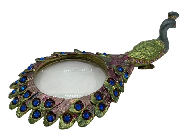 JAY STRONGWATER STYLE PEACOCK MAGNIGIFIER GLASS: By bidding on this listing, you understand and agree to be bound by the terms and conditions of DejaVu Auctions. * *For ALTERNATIVE SHIPPING QUOTES or local PICKUP details, please visit www.dejavuauct
