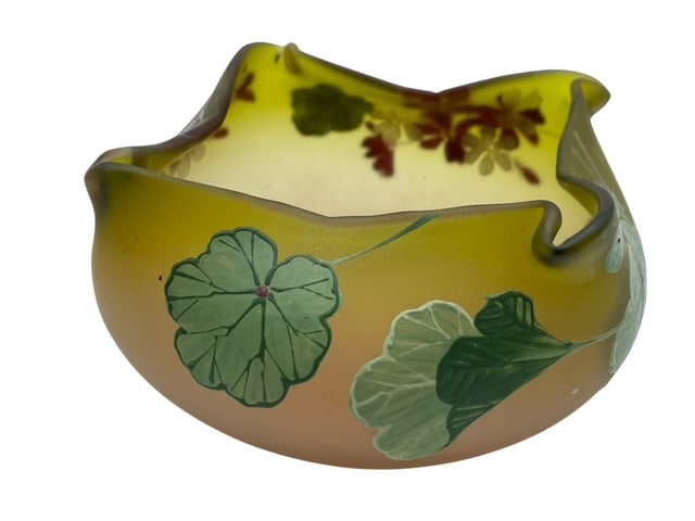 BOHEMIAN HAND FORMED RUFFLED SATIN GLASS BOWL 5" (1 of 7)