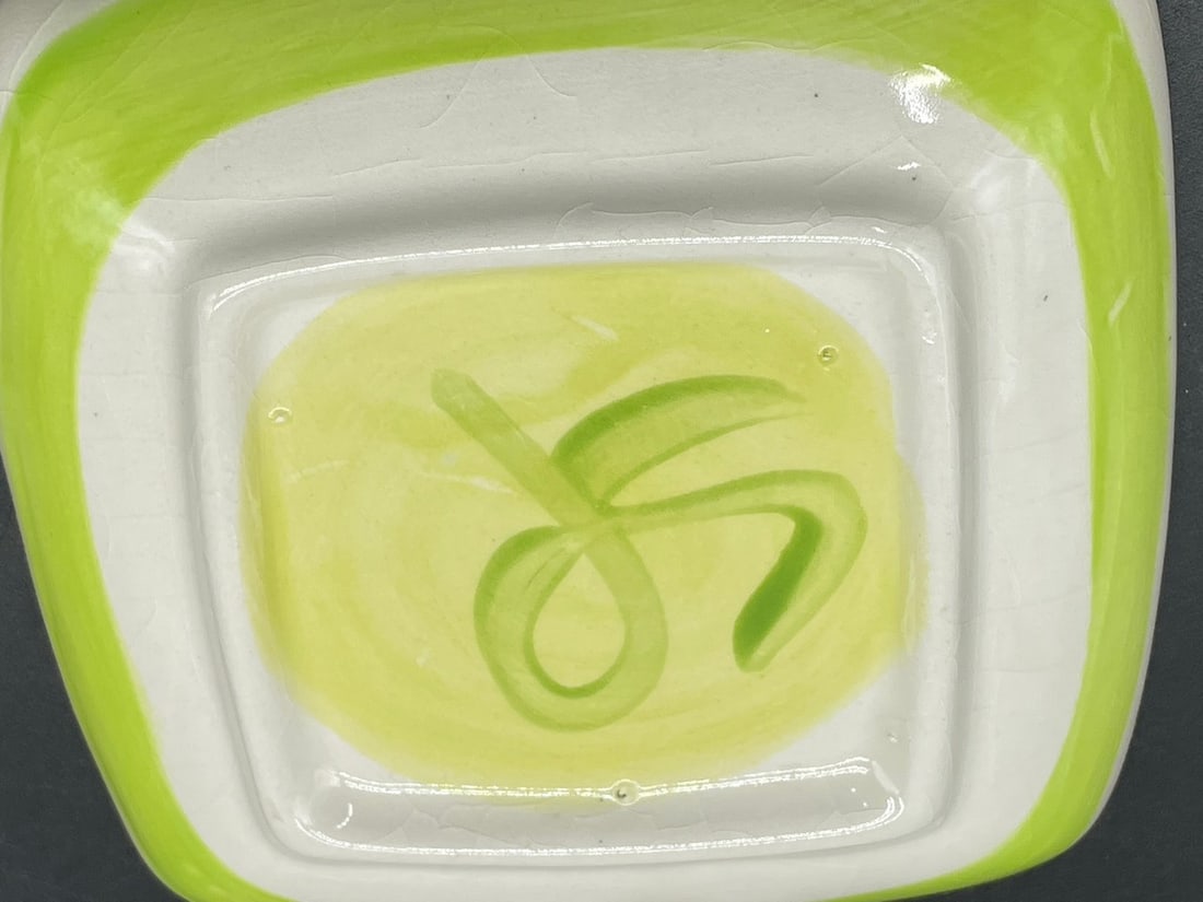 8 PC SUSAN PAINTER SIGNED CERAMIC TABLEWARE - 9