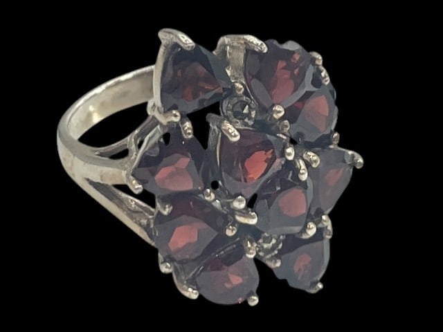 STERLING SILVER RED GARNET GEM CLUSTER RING SZ 8.5 (1 of 1)