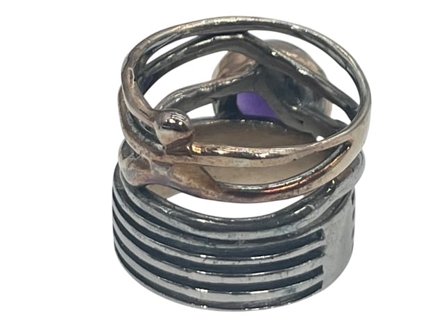 STERLING SILVER TWO TONE AMETHYST STRINGY RING 6 - 7