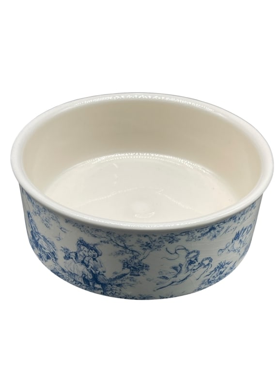 HARRY BARKER BLUE & WHITE TOILE PET BOWL 8": For ALTERNATE shipping quote or LOCAL PICK-UP DETAILS, please visit dejavuauctionshipping.com HARRY BARKER BLUE AND WHITE TOILE STONEWARE DOG BOWL Classic blue and white toile patterned stoneware pet