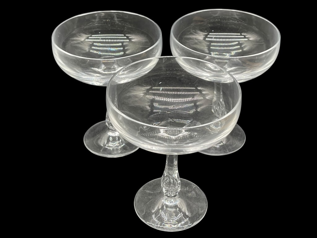 3 VINTAGE CLEAR CHAMPAGNE COUPES STEMWARE 6" (1 of 3)