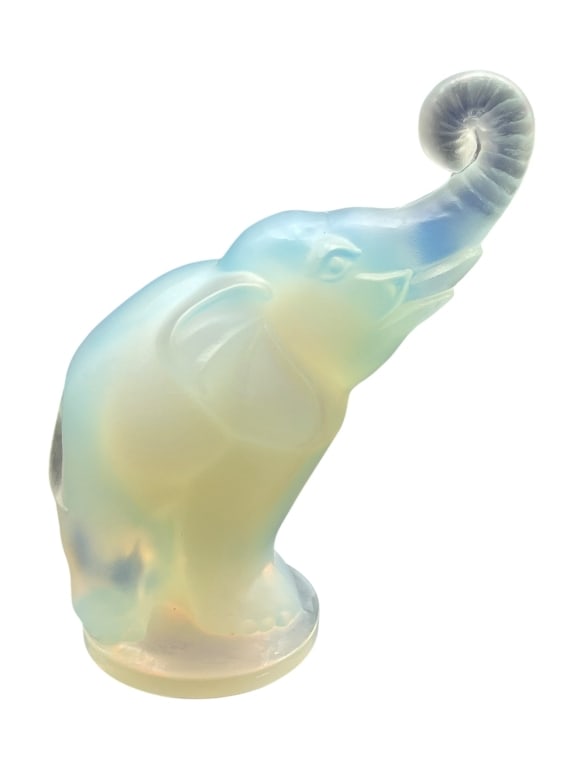 LALIQUE FRANCE OPALINE GLASS ELEPHANT FIGURINE 4" (1 of 1)