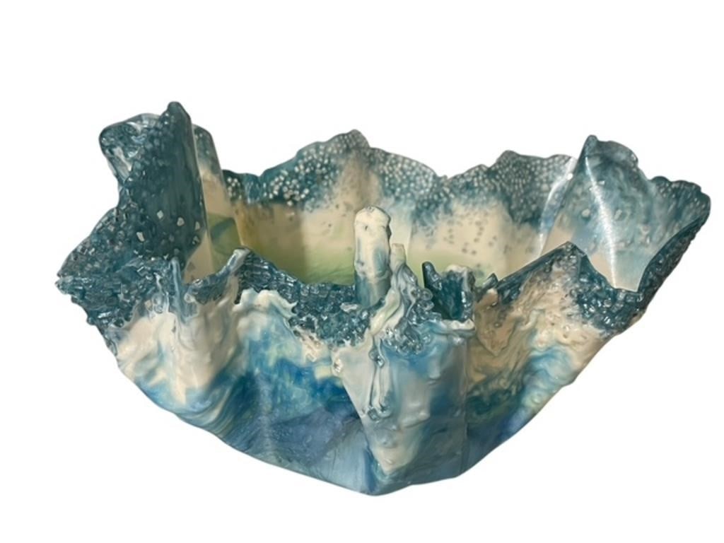 ARTISAN RUFFLE CRYSTAL EDGED CAST LUCITE BOWL 8": ARTISAN HANDMADE FREEFORM MOLDED LUCITE BOWL Ruffled edge with crystals embedded in the edgework. Varigated blues melted together. Solid piece and really UNIQUE! 8" width Great condition! By bidding o