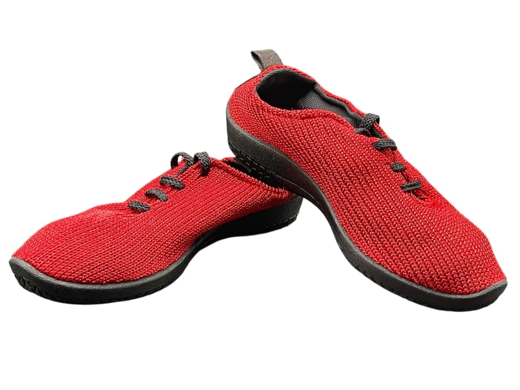 ARCOPEDICS RED CLOTH SNEAKER ORTHO COMFY SHOES 8: *For ALTERNATIVE SHIPPING QUOTES or local PICKUP details, please visit www.dejavuauctionshipping.com* AMAZING SHOES BY ARCOPEDICS! In almost new condition, barely worn Red stretchy comfy material with