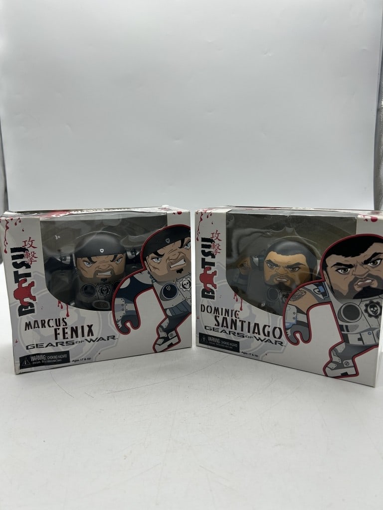 NECA GEARS OF WAR FENIX & SANTIAGO FIGURES SET: For ALTERNATE shipping quote or LOCAL PICK-UP DETAILS, please visit dejavuauctionshipping.com NECA PLAYER SELECT GEARS OF WAR MARCUS FENIX & DOMINIC SANTIAGO COLLECTIBLE FIGURES Set of two collectible