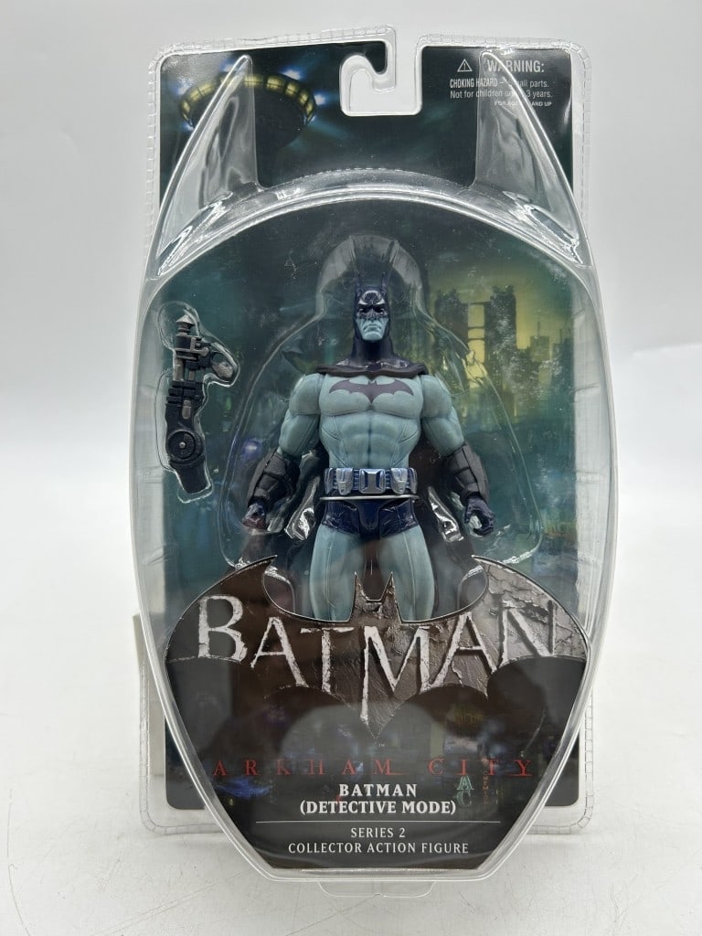 BATMAN ARKHAM CITY SERIES 2 ACTION FIGURE (1 of 4)