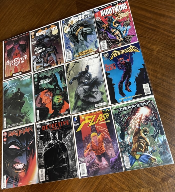 COMIC BOOK LOT OF 12 BATMAN, NIGHTWING & DC TITLE (1 of 2)
