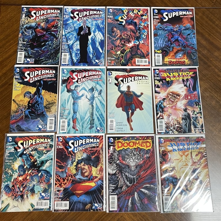 SUPERMAN UNCHAINED JUSTICE LEAGUE COMIC LOT 12: For ALTERNATE shipping quote or LOCAL PICK-UP DETAILS, please visit dejavuauctionshipping.com DC SUPERMAN UNCHAINED DOOMED JUSTICE LEAGUE COMIC LOT Mixed DC Comics lot featuring **Superman Unchained (