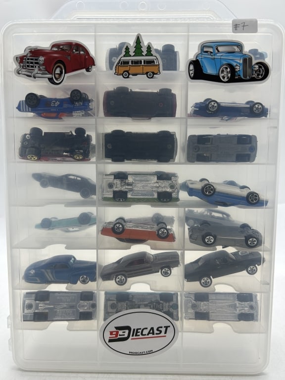 HOT WHEELS DIECAST CAR LOT IN 48 DISPLAY #7: For ALTERNATE shipping quote or LOCAL PICK-UP DETAILS, please visit dejavuauctionshipping.com HOT WHEELS DIECAST CAR COLLECTION WITH CLEAR 48 CAR DISPLAY CASE #7 Mixed Hot Wheels diecast car collectio